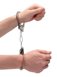 Shots - Ouch entry-level furry handcuffs - silver